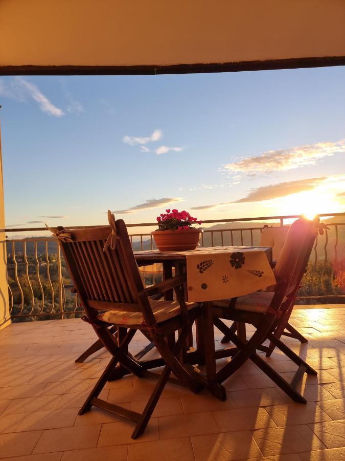 Nickyhouse Holiday Home Giffoni Sei Casali Екстер'єр фото